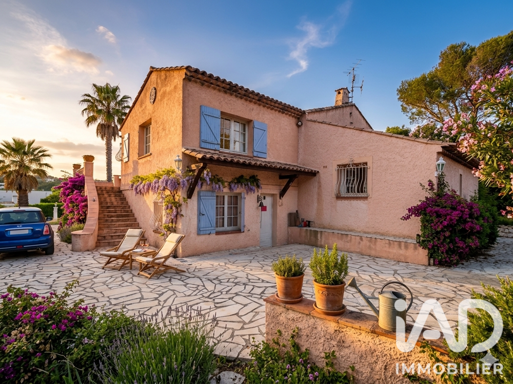à vendre  Maison Saint-Raphaël (83700)