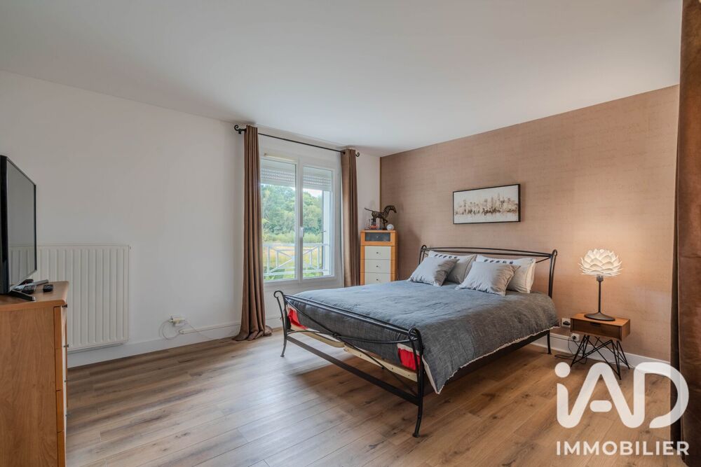 à vendre  Maison Magny-le-Hongre (77700)