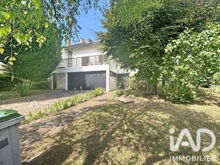  Maison à vendre 12 pièces 247 m²
