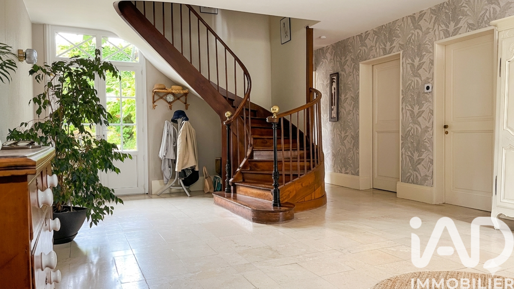 vente Maison - 7 pièce(s) - 260 m² Jarnac (16200)