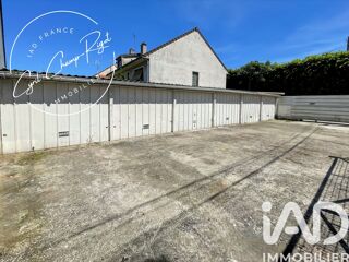  Parking / Garage à vendre 245 m²
