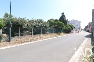 Terrain à vendre 591 m²