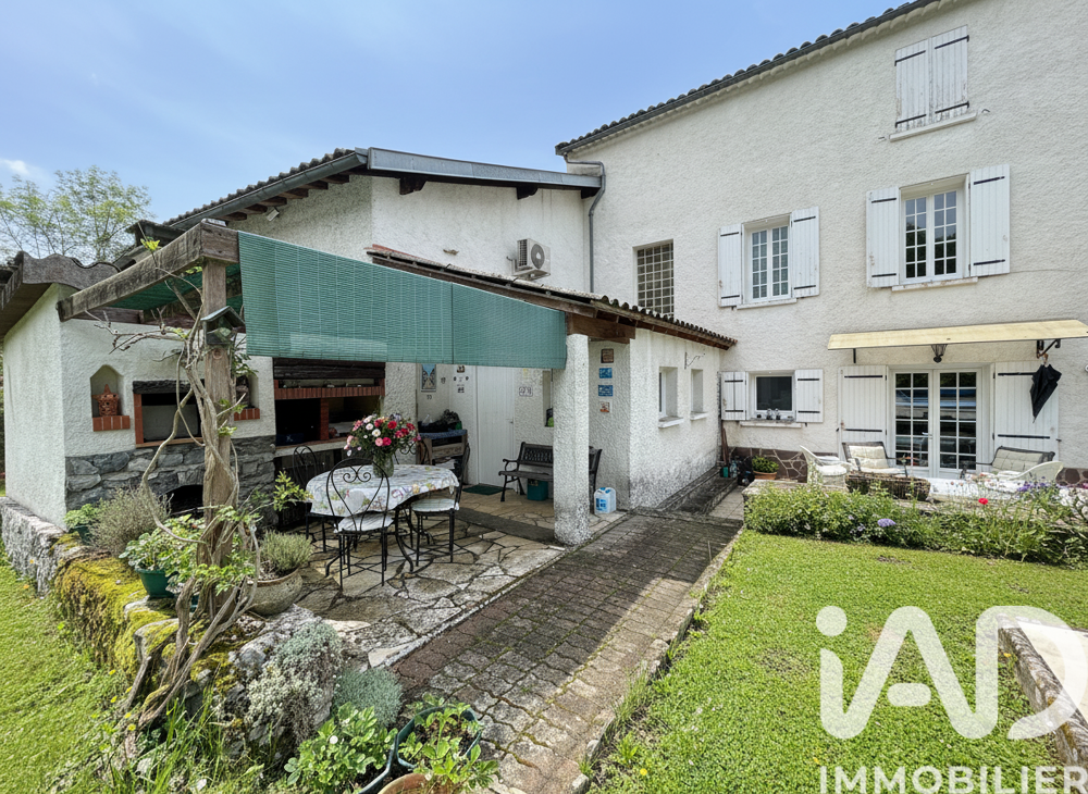Vente Maison Vente Maison traditionnelle 6 pièces Fougax-et-barrineuf
