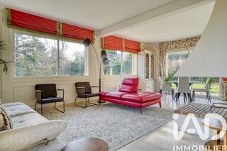  Maison à louer 9 pièces 250 m²
