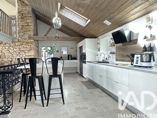  Maison à vendre 10 pièces 256 m²