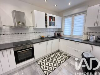  Immeuble à vendre 272 m²