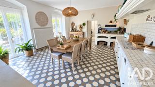  Maison à vendre 15 + pièces 392 m²