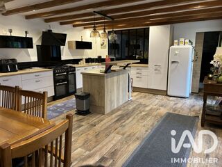  Maison à vendre 14 pièces 379 m²