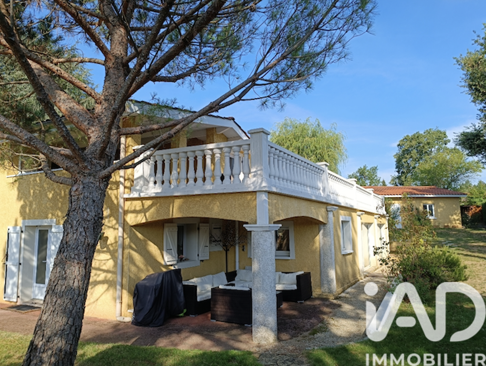 à vendre  Maison La Tour-de-Salvagny (69890)