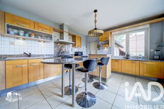  Maison � vendre 9 pi�ces 219 m�
