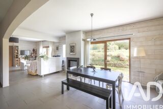  Maison à vendre 8 pièces 215 m²