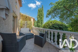  Maison à vendre 15 + pièces 304 m²