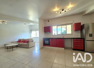  Appartement à louer 3 pièces 82 m²