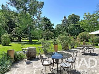  Maison à vendre 15 + pièces 640 m²