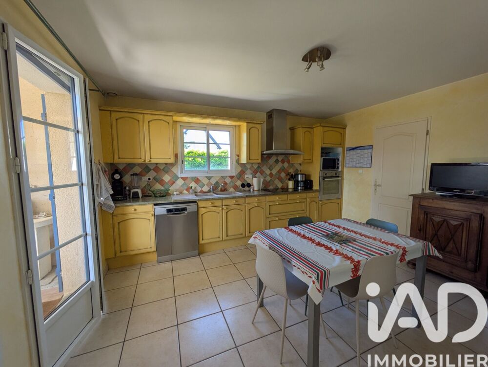 Vente Maison Vente Maison traditionnelle 7 pièces Angaïs