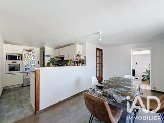  Appartement à louer 3 pièces 83 m²