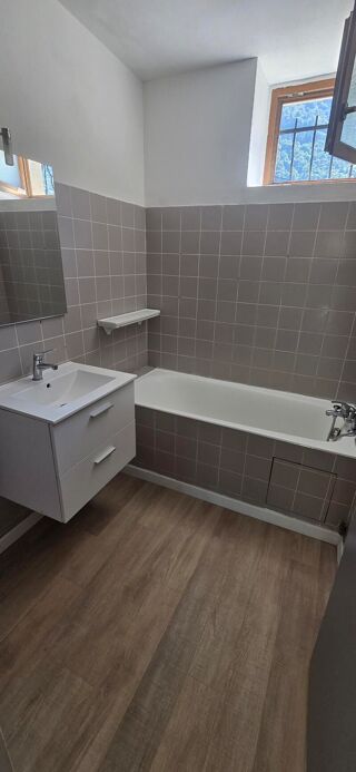  Appartement à louer 3 pièces 59 m²