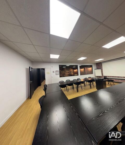   Location Boutique/Local commercial 592 m&sup2; 