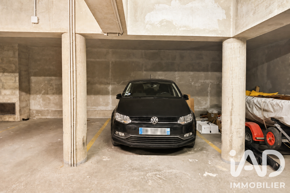 Vente Parking/Garage Vente Parking 12 m&sup2; Paris 17