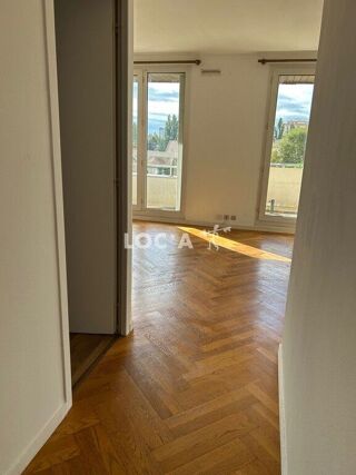  Appartement à louer 2 pièces 46 m²