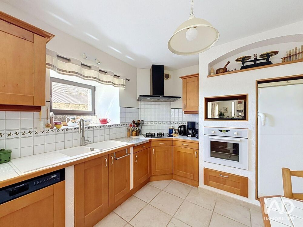 Vente Maison Vente Maison/villa 9 pièces Saint-chély-d'apcher