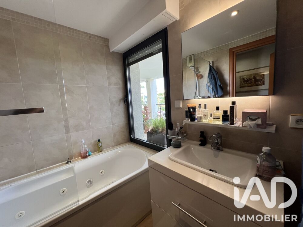 à vendre  Appartement Saint-Raphaël (83700)