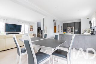  Maison à vendre 10 pièces 220 m²