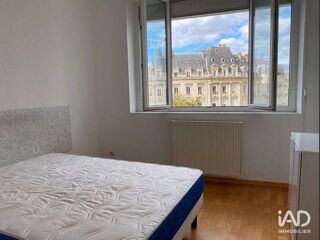  Appartement à louer 3 pièces 85 m²