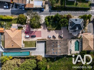  Immeuble à vendre 11 pièces 320 m²