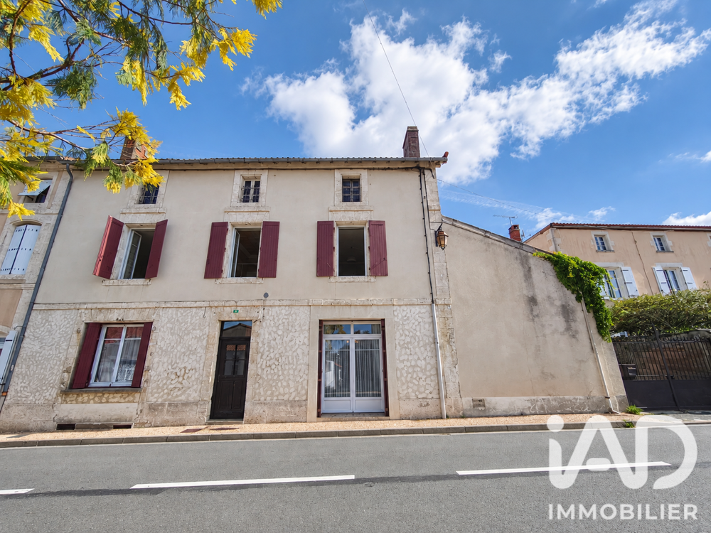Vente Maison Vente Maison/villa 9 pièces Saint-laurent-de-céris