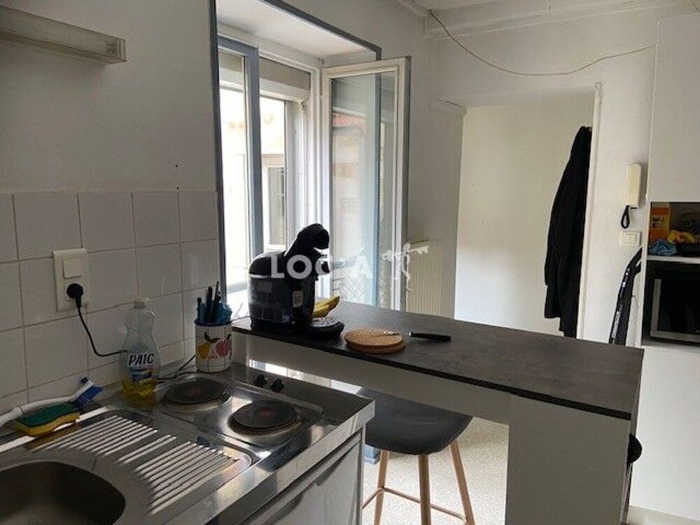 495€ cc/mois A VISITER!! F1Bis situé proche de la Place ....