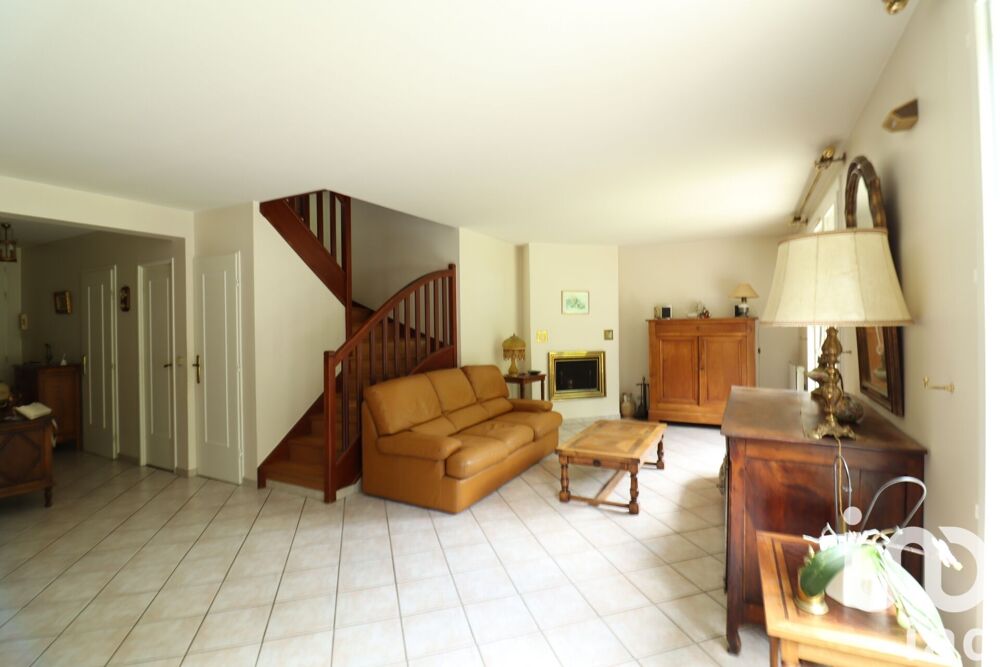 � vendre  Maison Saint-Germain-en-Laye (78100)