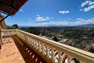  Maison � vendre 6 pi�ces 215 m�