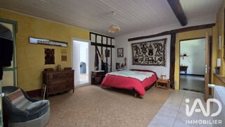 Vente Maison Vente Maison/villa 8 pièces Saint-quentin-les-marais