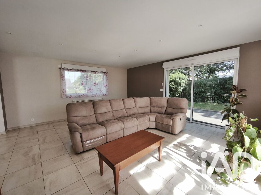 vente Maison - 5 pièce(s) - 115 m² Châlons-du-Maine (53470)