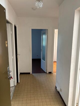  Appartement à louer 3 pièces 67 m²