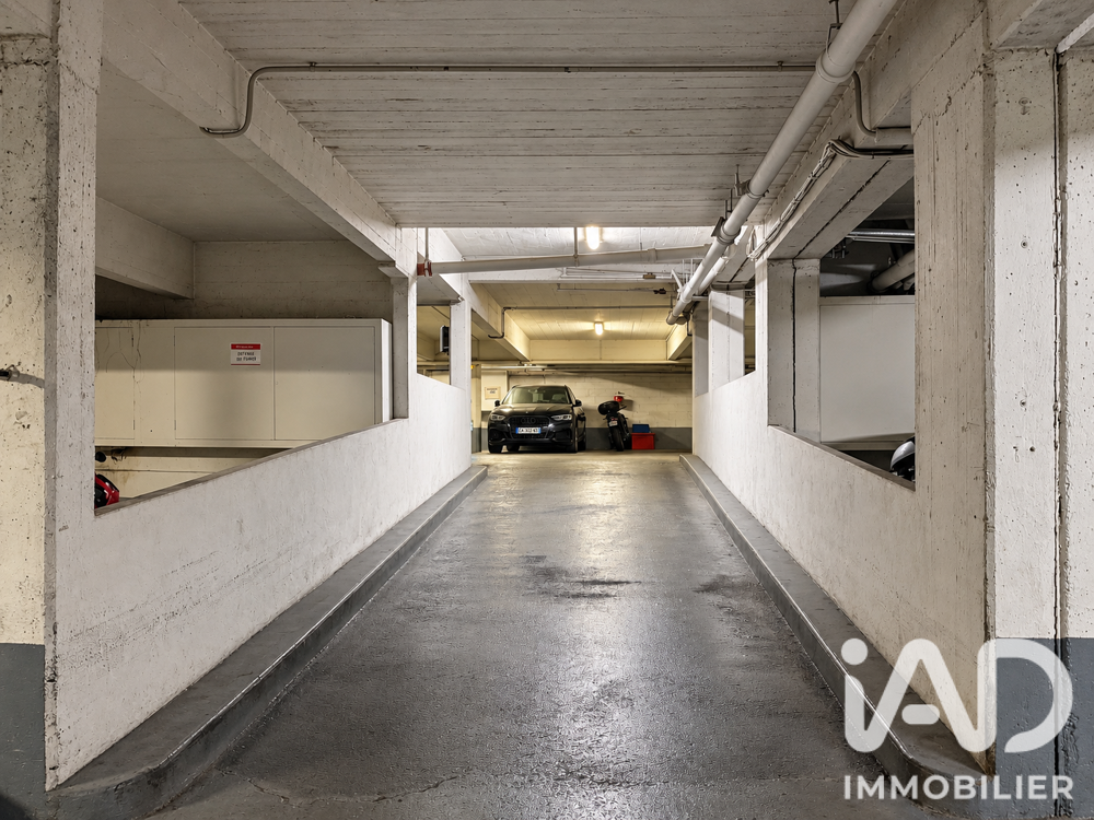 Vente Parking/Garage Vente Parking 22 m&sup2; Paris 8