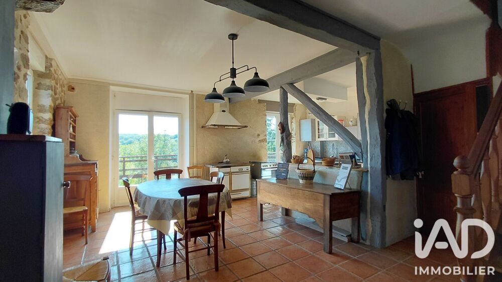 Vente Maison Vente Maison de village 7 pièces Folles