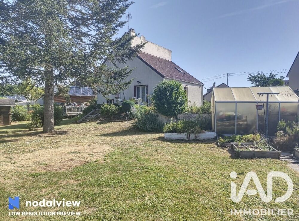 Maison 6 pièces 95 m² · à Pierres · 95 m² · 220 000 €