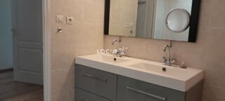  Appartement à louer 3 pièces 85 m²