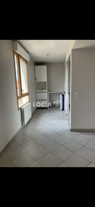 Appartement � louer 1 pi�ce 34 m� Lyon 3