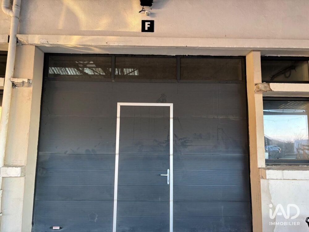   Location Local d'activités 202 m&sup2; 