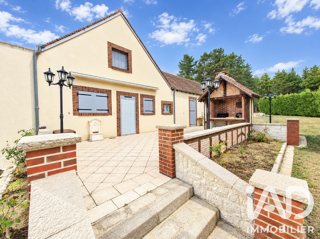  Maison à vendre 10 pièces 242 m²