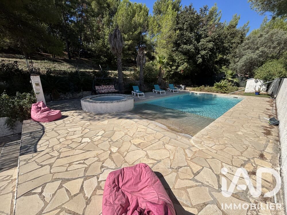Vente Maison Vente Maison traditionnelle 5 pièces Sanary-sur-mer