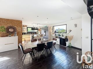  Maison � vendre 8 pi�ces 225 m�