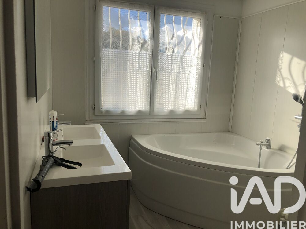 Vente Maison Vente Maison de campagne 7 pièces Villegouge