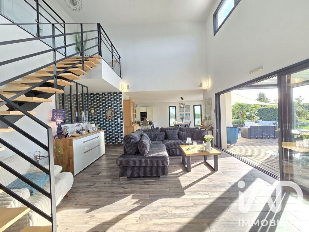 à vendre  Maison Vouneuil-sous-Biard (86580)