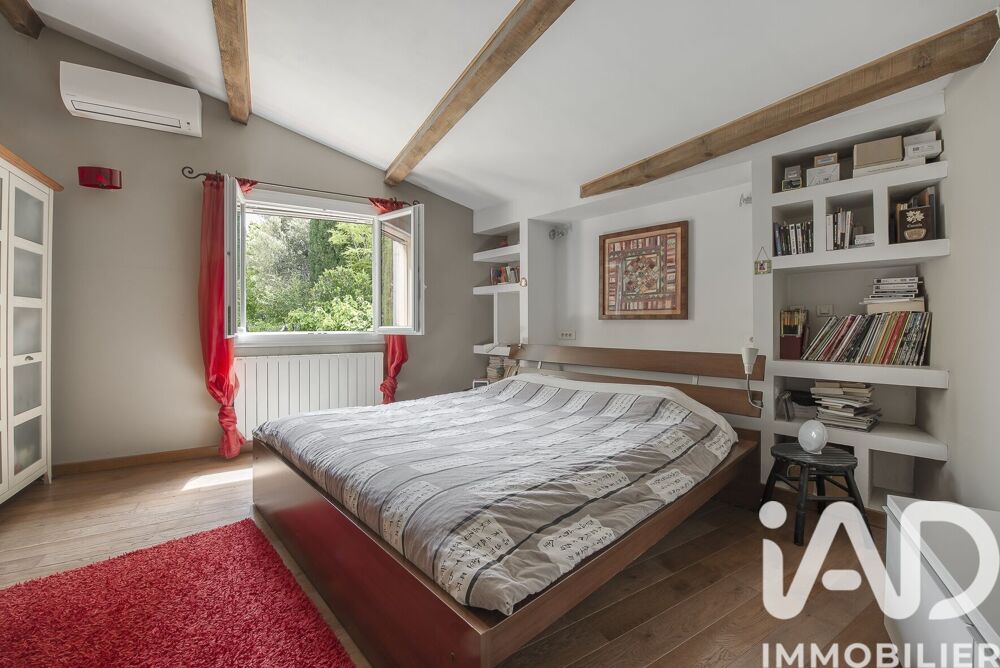 � vendre  Maison �guilles (13510)