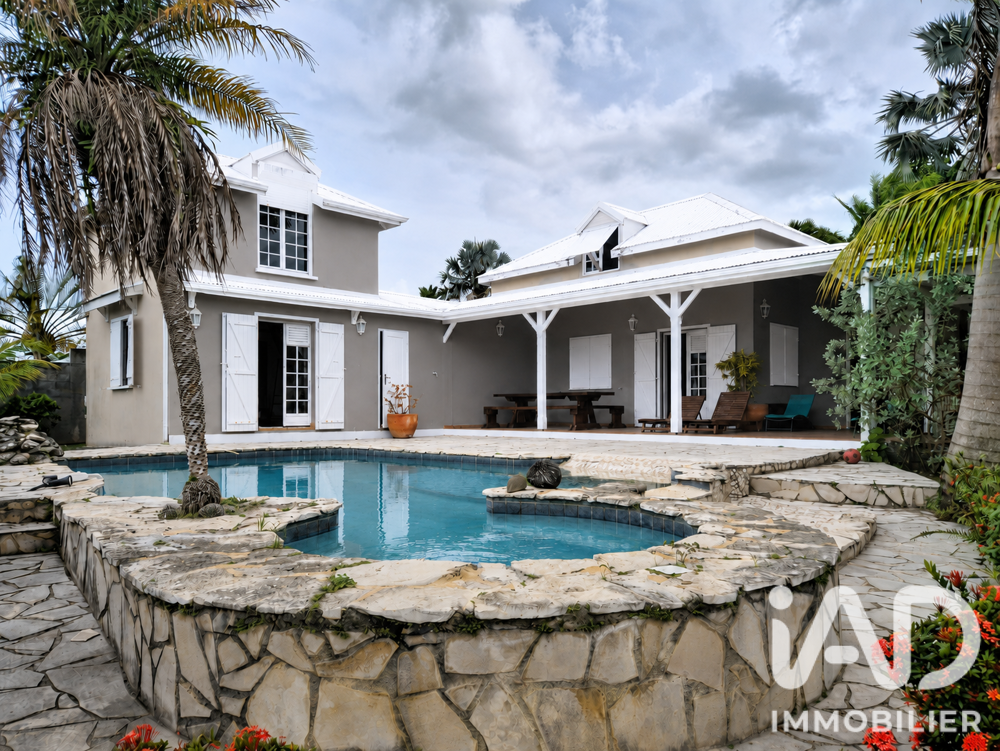 à vendre  Maison Sainte-Rose (97115)