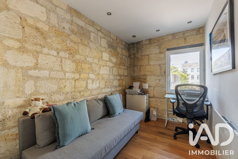à vendre  Appartement Bordeaux (33300)